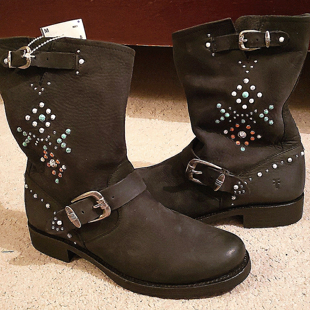 ●SOLD●FRYE 8½ STONE STUDDED